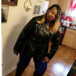 Meet your Posher, April